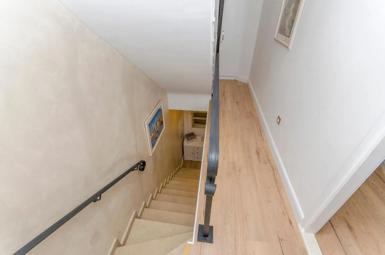 Aspalathos Old Town Residence Split Apartment