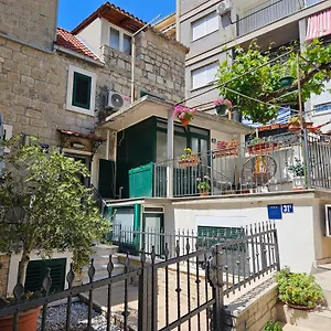 Gago Apartment